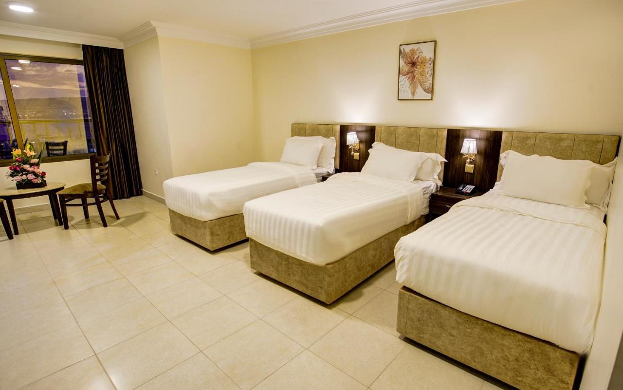 Coast Hotel